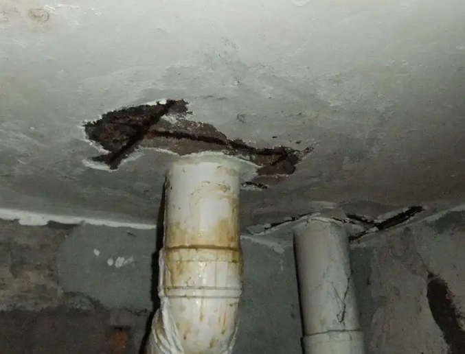 哈尔滨卫生间漏水维修公司浅析哈尔滨卫生间渗水维修的方法