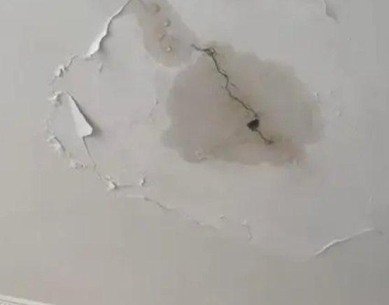 哈尔滨阳台漏水维修公司分享下屋面防水工程质量问题原因分析